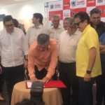 Numa articulação com deputados, prefeito consegue junto ao governador um ônibus 0 Km